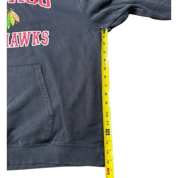 Majestic Chicago Blackhawks Hoodie - Black and Red - Picture 2 of 4